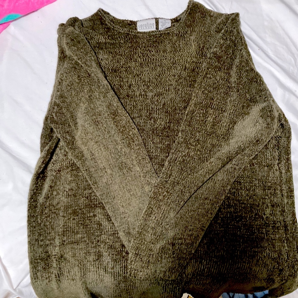 Very warm and fuzzy. Only worn twice.